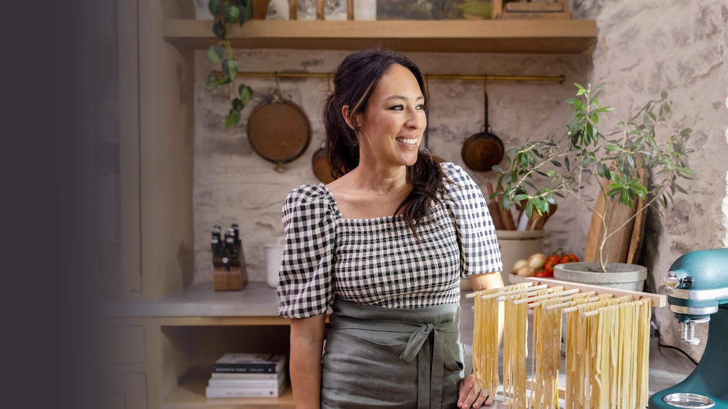 Watch Magnolia Table With Joanna Gaines online