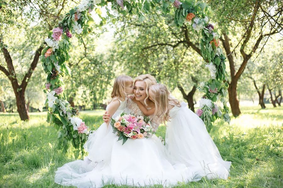 Vestuvių fotografas Nadezhda Glazkova (nadiafamilyphoto). Nuotrauka 2018 birželio 27