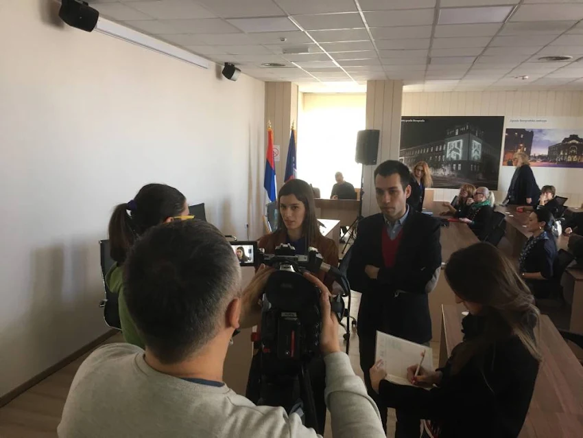 Ne davimo Beograd: Otkriveno ko je maskirani čovek koji je napao naše aktiviste 