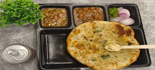 3 Person Food (ALOO/ PANEER/ GOBHI KULCHA 3 COKE/THUMSUP)