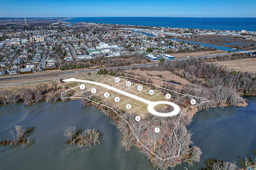 Subdivided land with water access in this luxury property for sale in Lewes ($1,420,400)