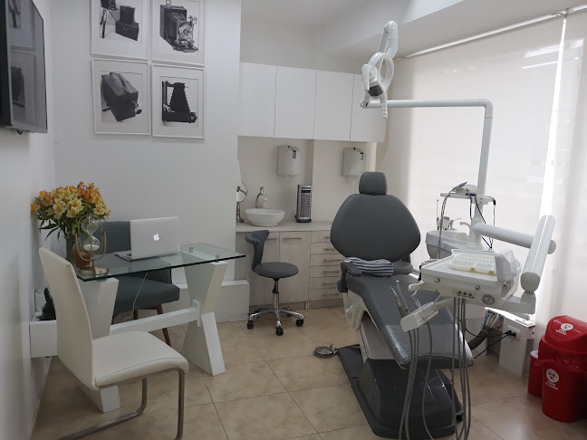 Javier Lema Dental Studio - Dentista