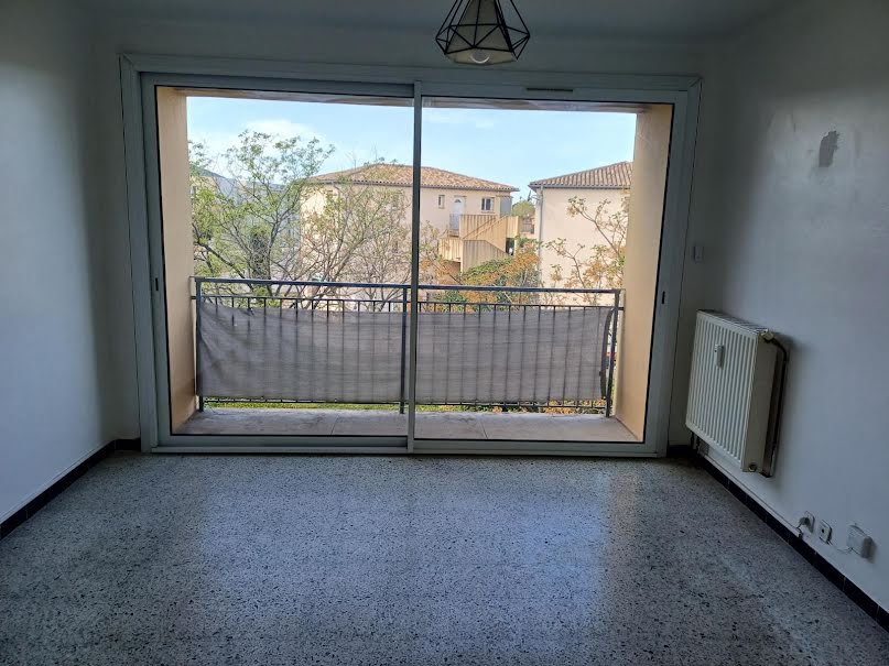 Location  appartement 3 pièces 65 m² à Le Muy (83490), 795 €