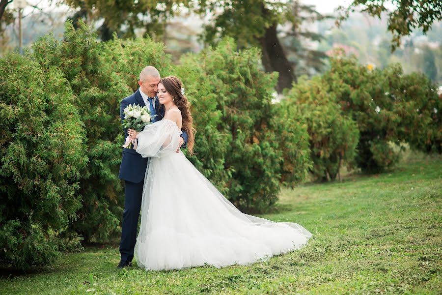 Fotografo di matrimoni Yuliya Sveshnikova (juls93). Foto del 20 gennaio 2020