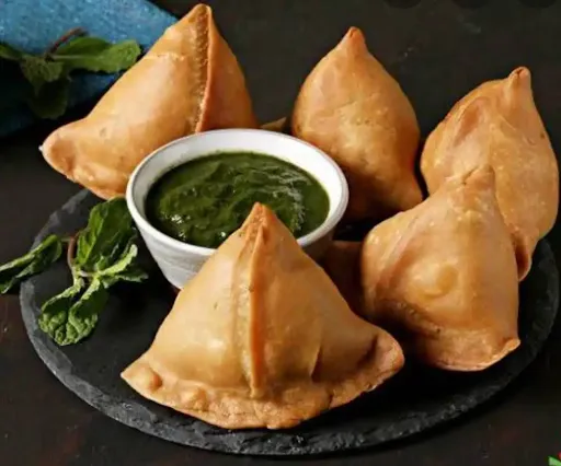 Aloo Samosa [1 Piece]