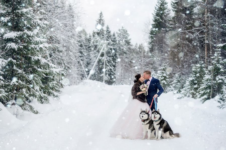 Wedding photographer Roman Zhdanov (romanzhdanoff). Photo of 17 February 2017