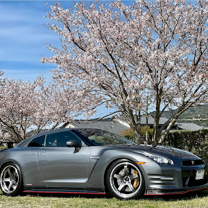 NISSAN GT-R R35