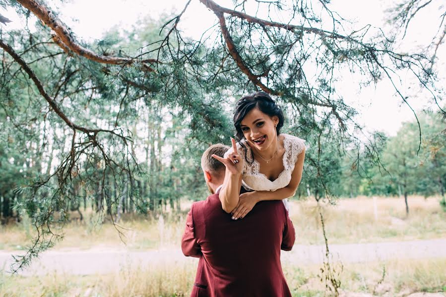 Fotógrafo de bodas Marina Fedosova (fedosovaphoto). Foto del 1 de septiembre 2017