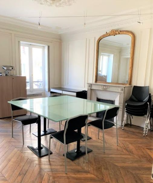 Location  locaux professionnels  120 m² à Paris 9ème (75009), 4 300 €