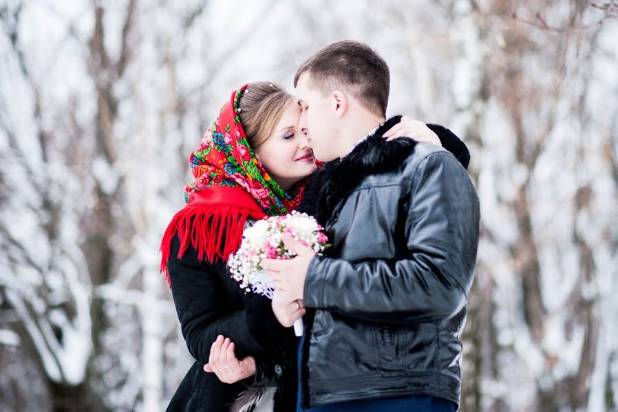 Vestuvių fotografas Olga Kharskaya (bezga767). Nuotrauka 2016 sausio 11