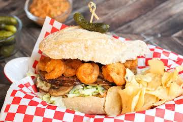 Cajun Chubby Shrimp and Veggie Debris Po'boy