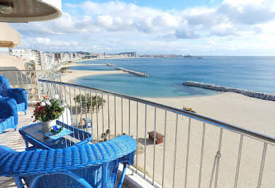 Apartment with terrace 3