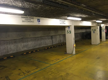 parking à Paris 15ème (75)