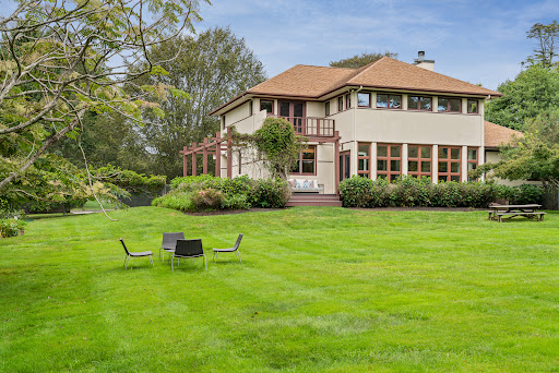 House 4