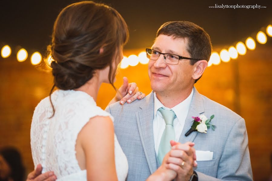 Fotógrafo de casamento Lisa Lytton (lisalytton). Foto de 11 de dezembro 2019