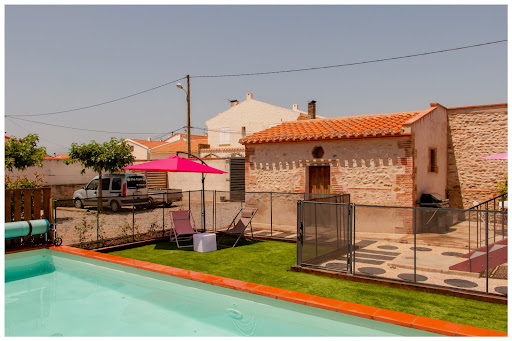 Maison avec piscine et terrasse 5