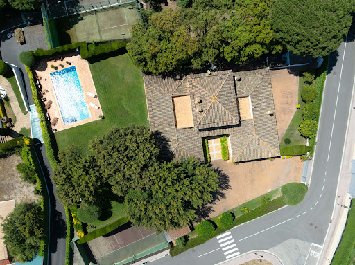 photo Seaside house with pool and garden