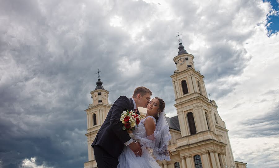 Fotograful de nuntă Vladimir Ezerskiy (dokk). Fotografia din 14 iulie 2017