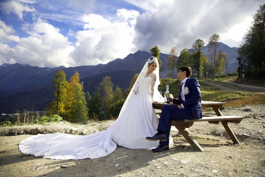 Photographe de mariage Evgeniya Khodova (povare). Photo du 10 octobre 2014