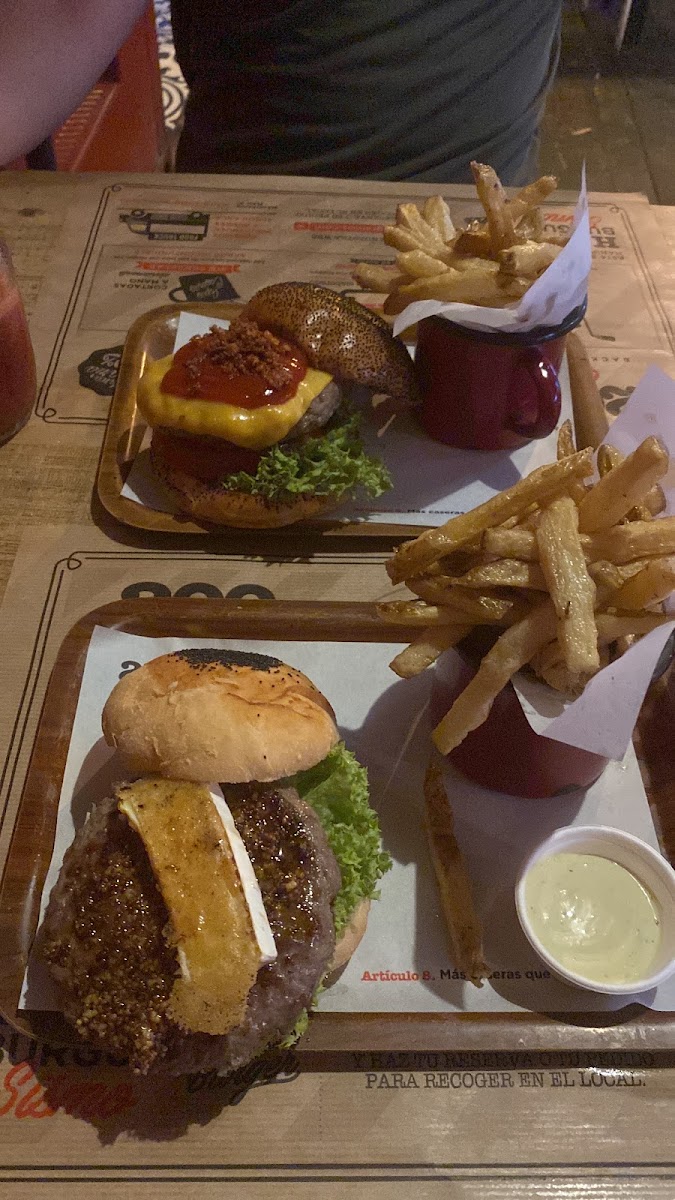 Gluten-Free at 200 Gramos Burger & Beverage