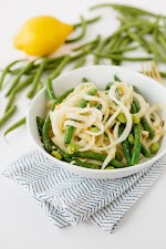 Garlic-Lemon Turnip Pasta with String Beans and Edamame was pinched from <a href="http://www.inspiralized.com/2015/04/13/garlic-lemon-turnip-pasta-with-string-beans-and-edamame/" target="_blank">www.inspiralized.com.</a>