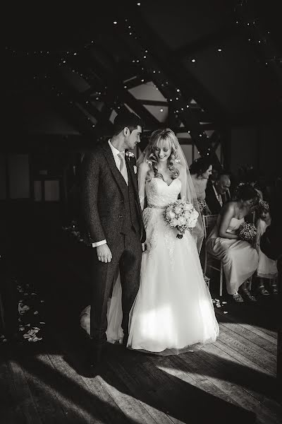 結婚式の写真家Charli Palmer (photosbycharli)。2019 6月10日の写真