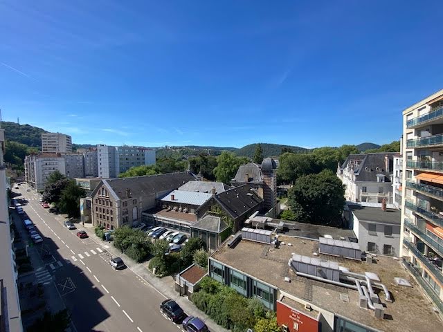 Location  appartement 5 pièces 89 m² à Besançon (25000), 1 284 €