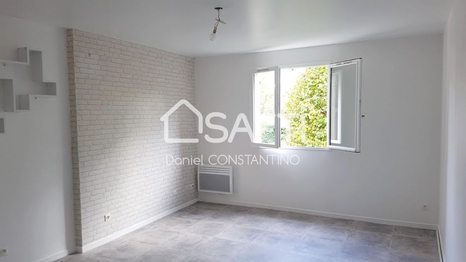 Vente appartement 1 pièce 24 m² à Longpont-sur-Orge (91310), 107 000 €