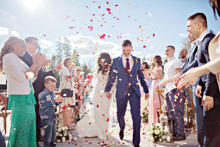 Fotógrafo de casamento Liliya Fadeeva (lilifadeeva). Foto de 19 de agosto 2019