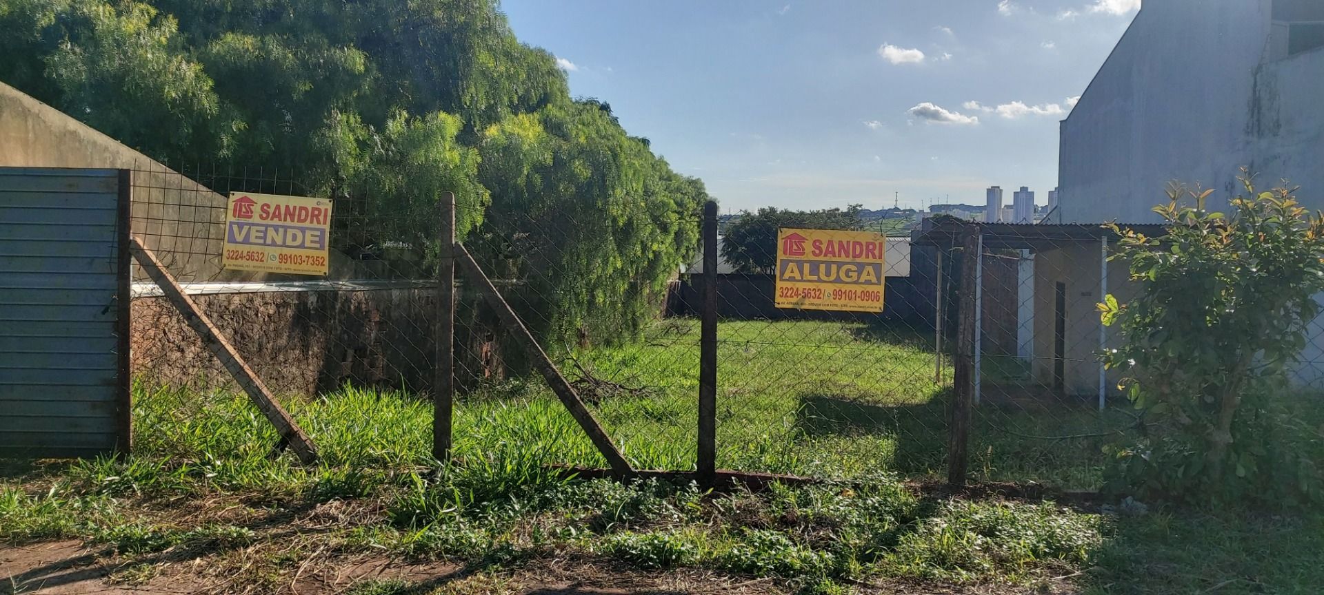 Terrenos à venda Jardim San Fernando