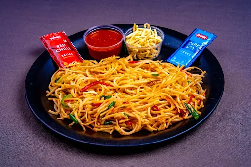 Veg Hakka Noodles