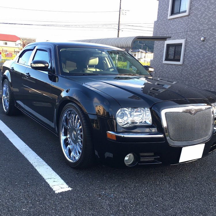 300Cのドライブ・クライスラー３００C・Chryselr300C・扁桃炎に関するカスタム事例の投稿画像1枚目