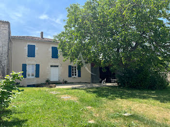 maison à Vouillé-les-Marais (85)