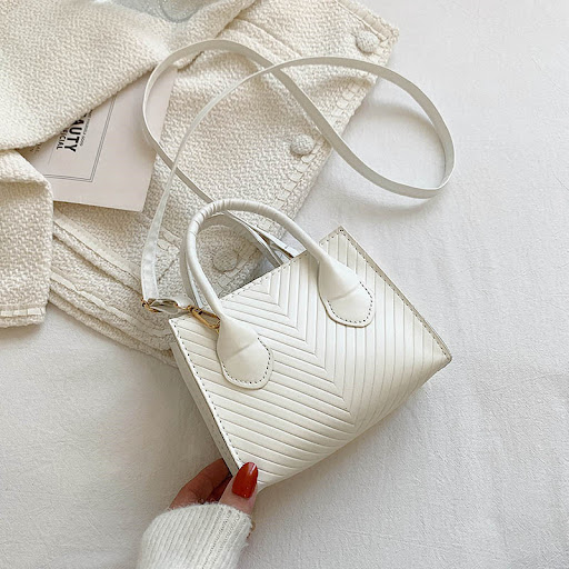 Title 10, New Trendy Textured Messenger One-shoulder Port...