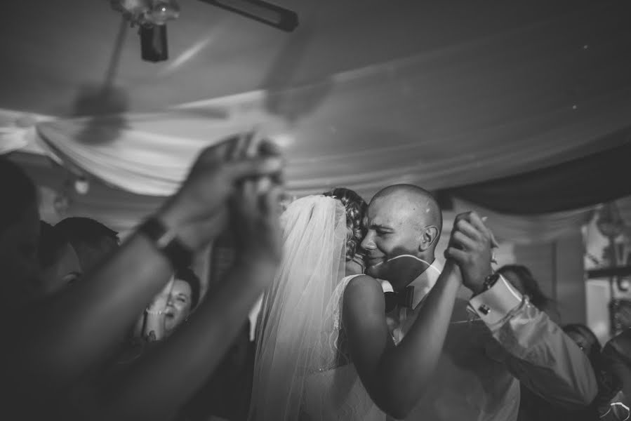 Fotógrafo de casamento Jakub Ćwiklewski (jakubcwiklewski). Foto de 6 de outubro 2016