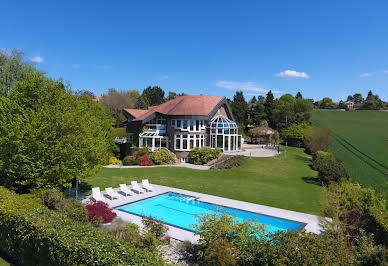 Maison avec jardin et terrasse 9