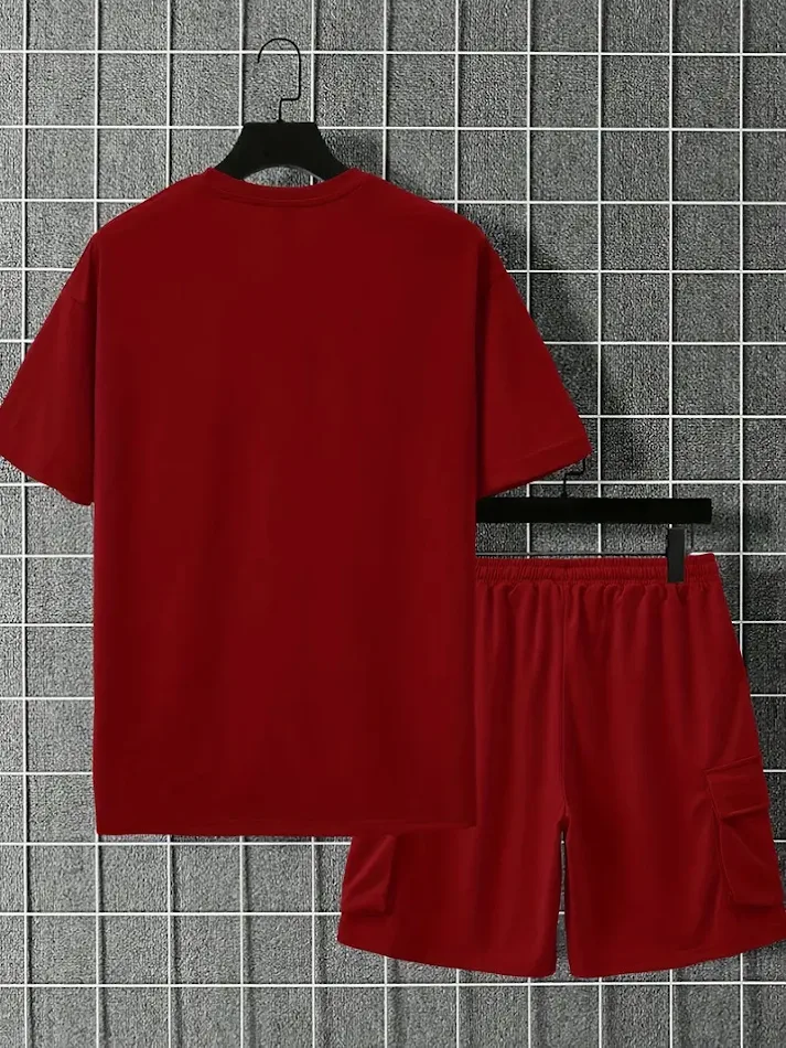 Ensemble homme, t-shirt décontracté à col rond et manches courtes & short à cordon avec poches multiples, 2 pièces, pour un look estival et décontracté.