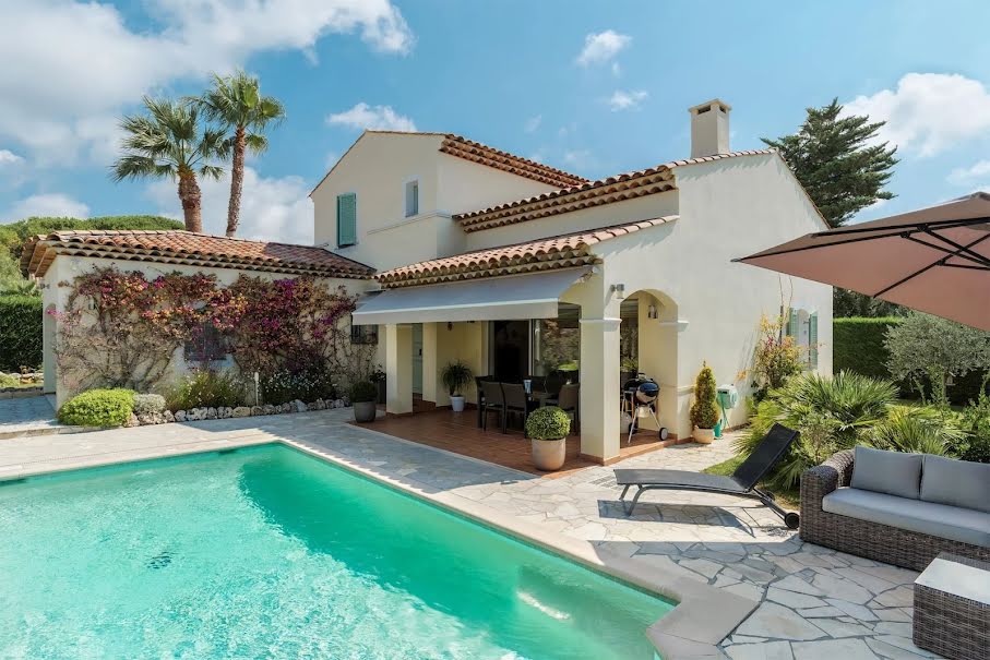 Vente villa 5 pièces 112.46 m² à Cagnes-sur-Mer (06800), 950 000 €