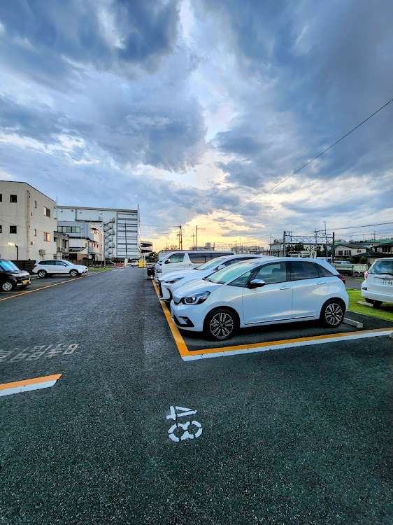 フィットのタイムズ南大塚南口駐車場・メルププロロジパーク川越・自宅の駐車場・アイビーエスアウトソーシング株式会社入間営業所に関するカスタム事例の投稿画像2枚目