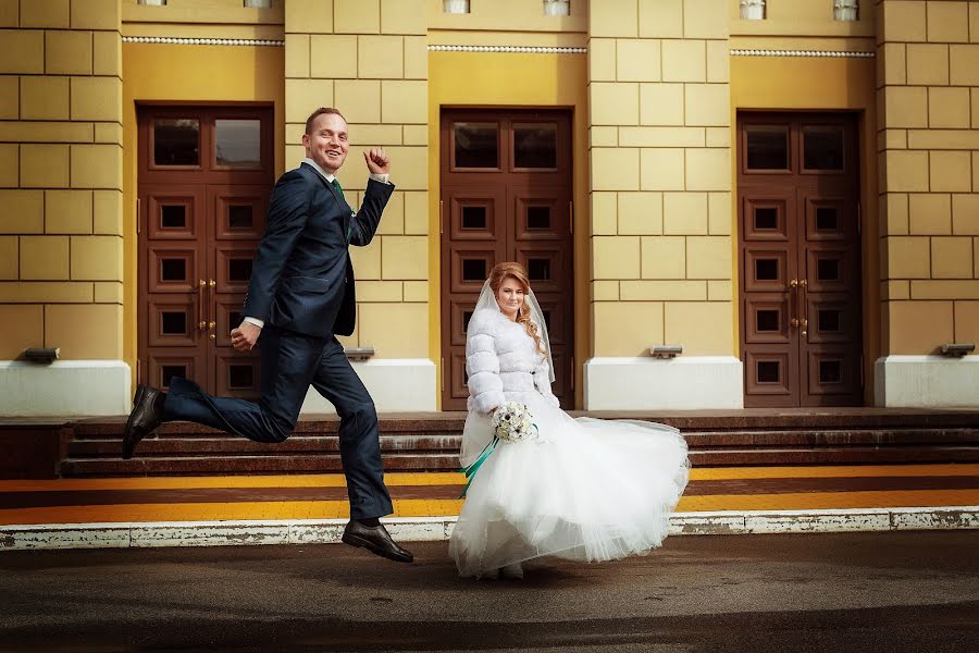Fotógrafo de casamento Oksana Rubleva (baks). Foto de 13 de março 2019