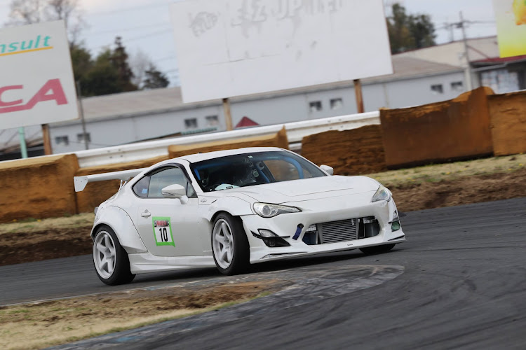 86の86ターボ・Rocket Bunny 86・86BRZAvengers・86&BRZアベンジャーズ・86 zn6に関するカスタム事例の投稿画像10枚目