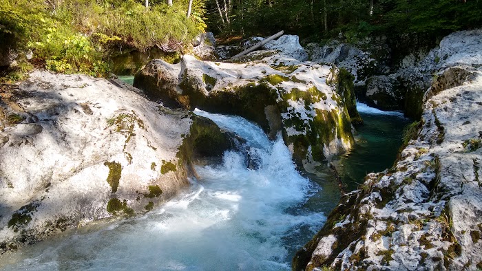 ESLOVENIA EN VERDE Y TURQUESA + VENECIA DE POSTRE - Blogs de Eslovenia - LAGO BOHINJ Y GARGANTA MOSTNICA (2)