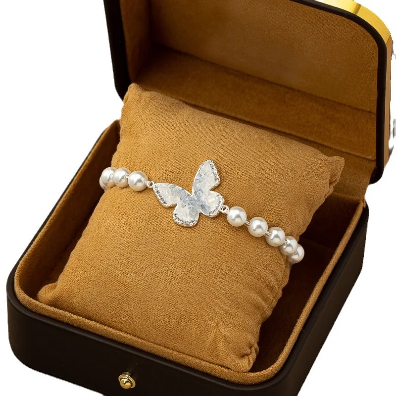 Blauwe kristallen vlinderketting voor dames, mode sieraden met gradiënt kristal, een stijlvol en elegant accessoire.