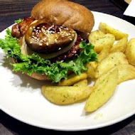 for Farm Burger 田樂(學院店)