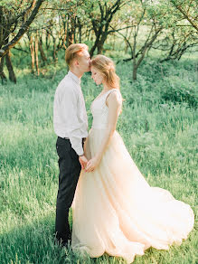 Fotografo di matrimoni Vitaliy Ageev (vitalyageev). Foto del 14 agosto 2015