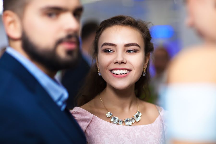 Fotógrafo de casamento Kristina Kulikova (kristikul). Foto de 14 de março 2017