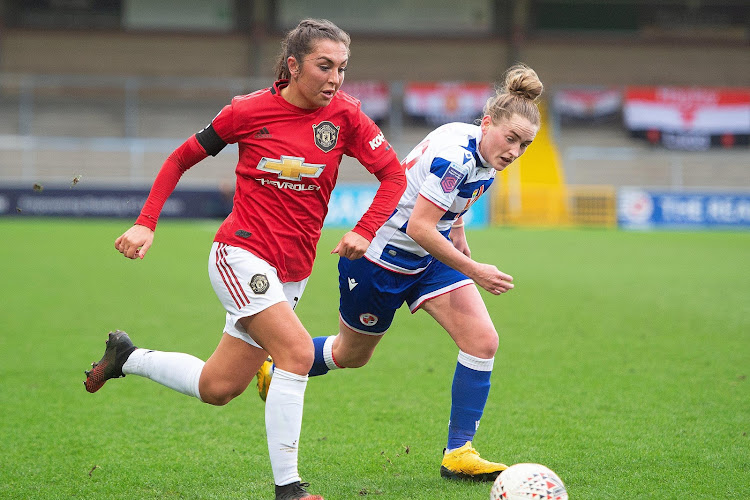 🎥 Het kan altijd erger: waanzinnige blunder van arbitrage in match van vrouwen Manchester United