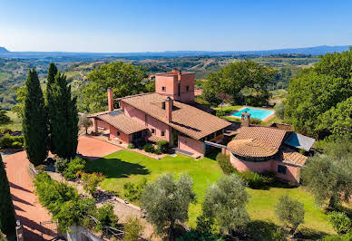 Villa avec piscine et jardin 3