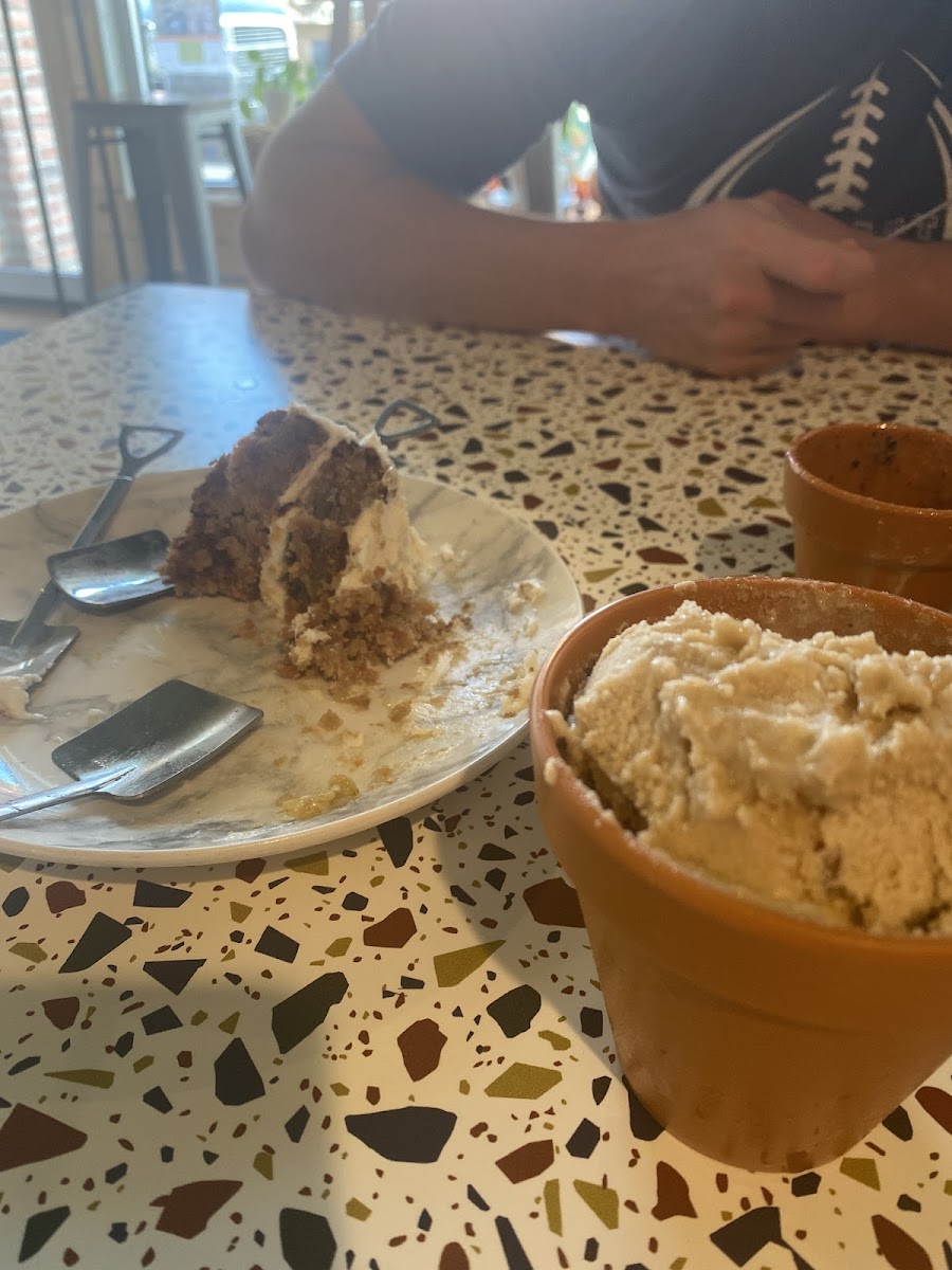 Butter Pecan , s’mores, cookies and cream  ice cream and last and the fave carrot cake!!