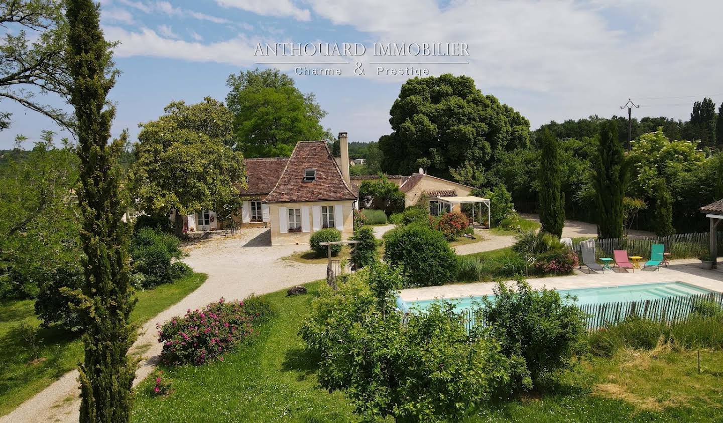 Propriété avec piscine et jardin Bergerac